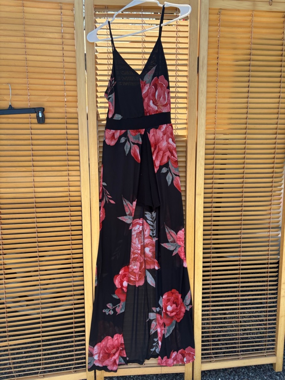 Almost Famous Black Maxi Dress with Pink-Red Rose Print With Shorts Open Front